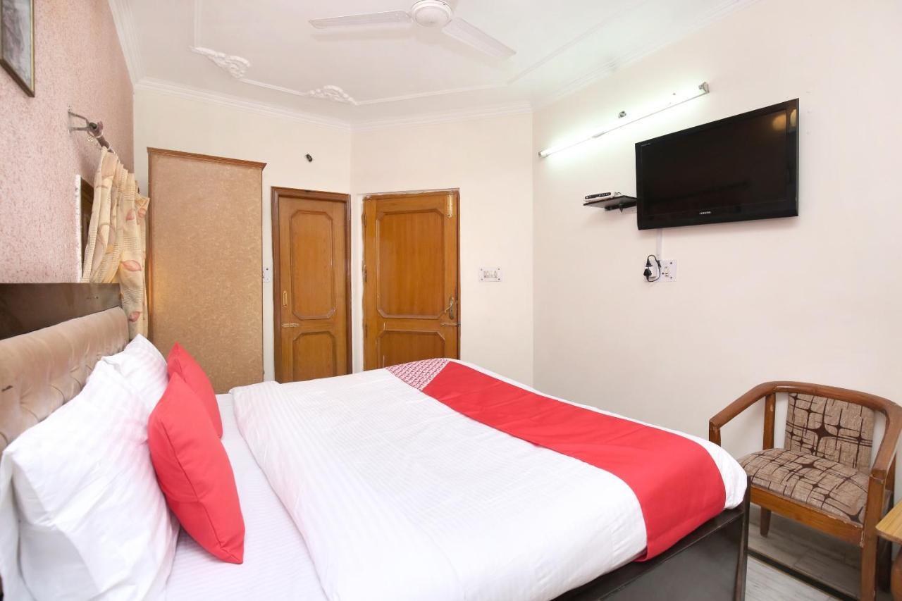 Hotel Amar Chandīgarh מראה חיצוני תמונה